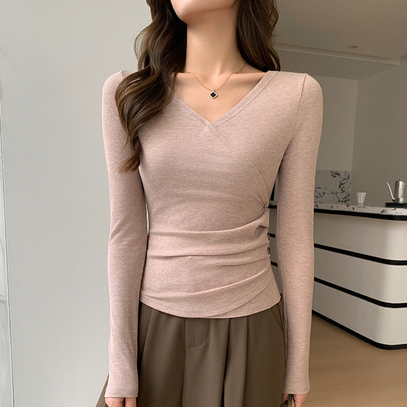 V-neck long sleeved T-shirt for women