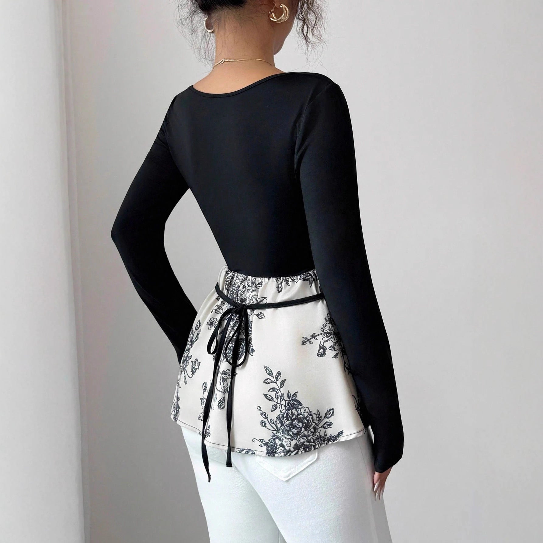 Square collar lace up slim fit top