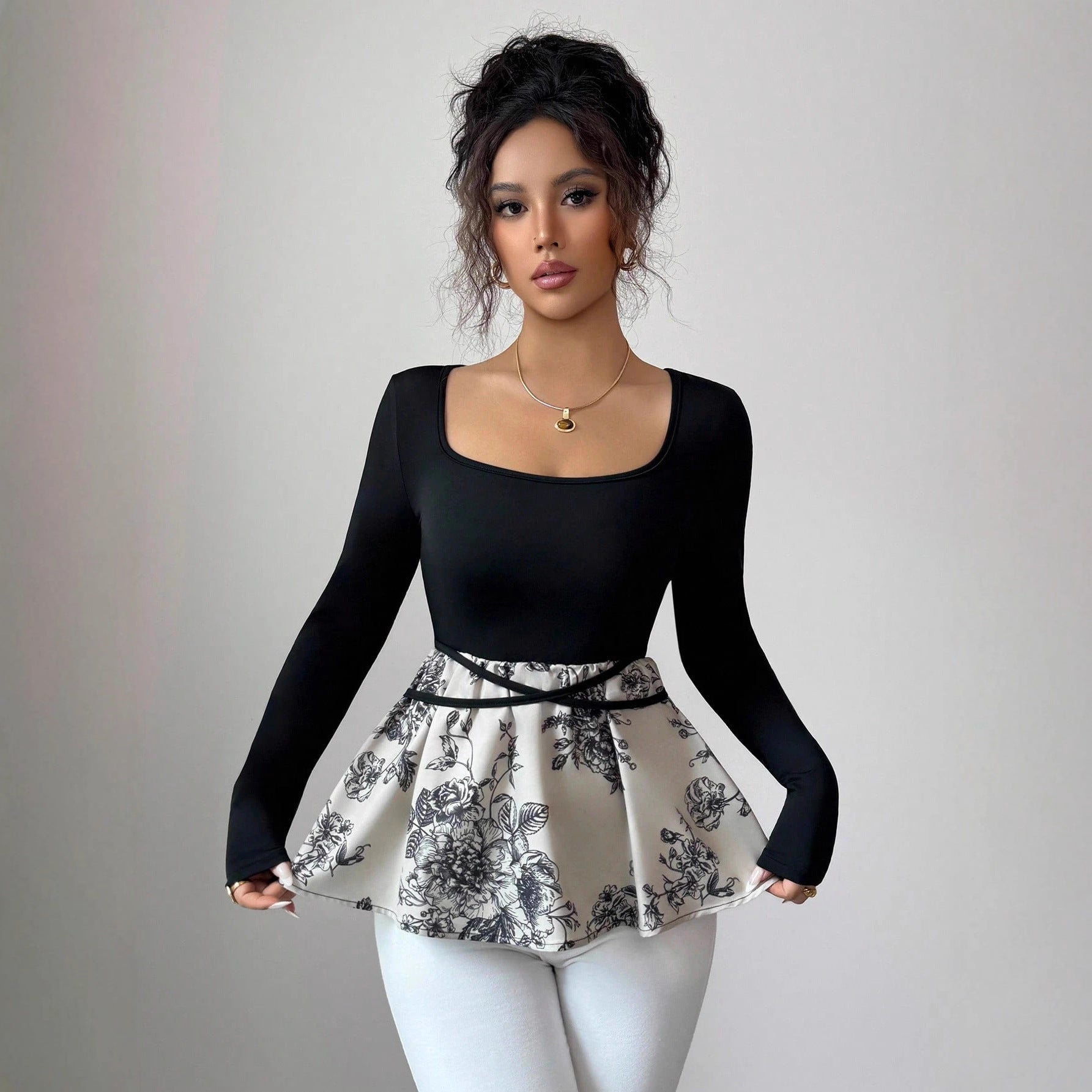 Square collar lace up slim fit top