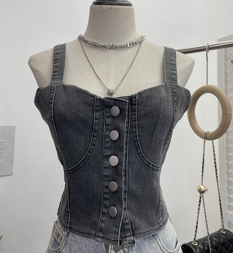 Single breasted short crop top with exposed navel slim fit sleeveless top
