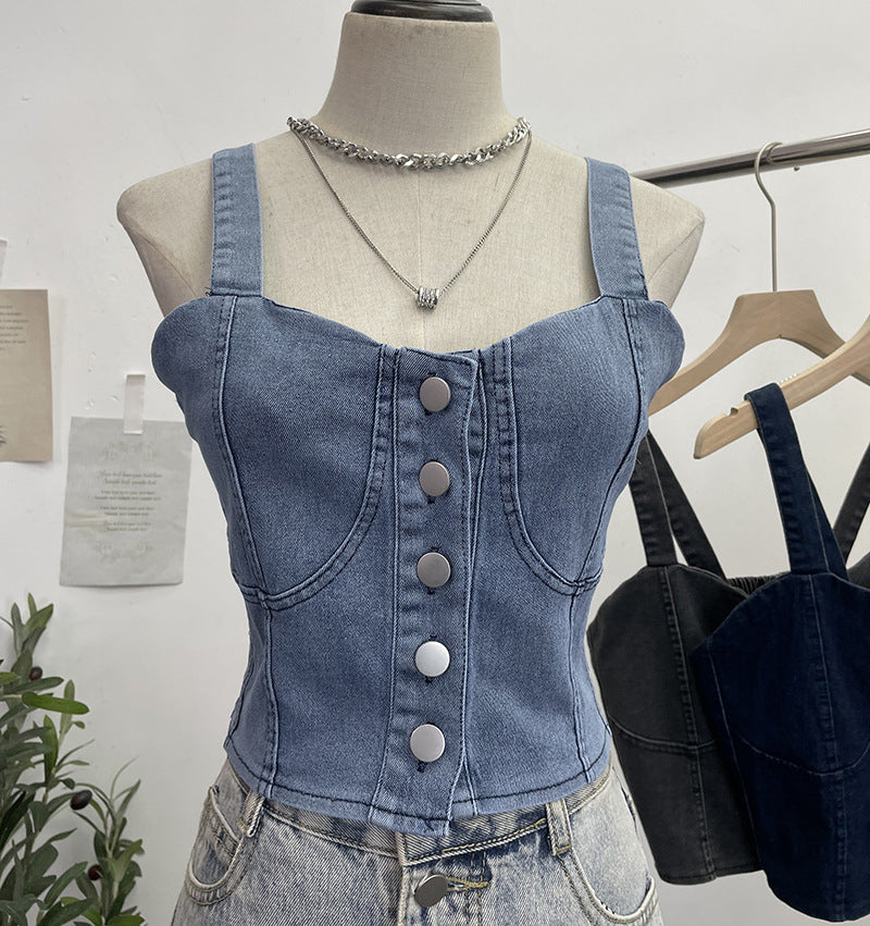 Single breasted short crop top with exposed navel slim fit sleeveless top