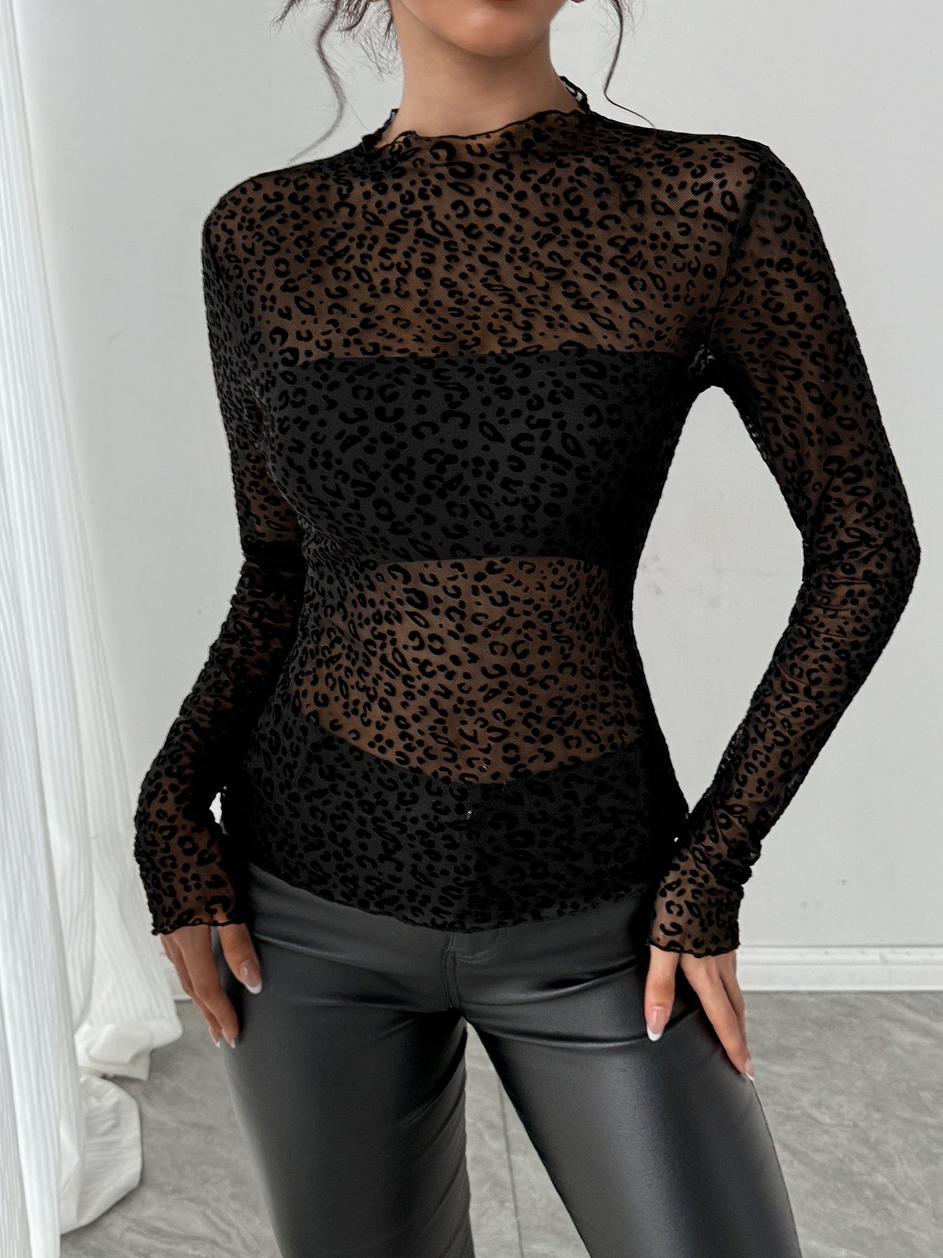 Slim fit long sleeved mesh women's top