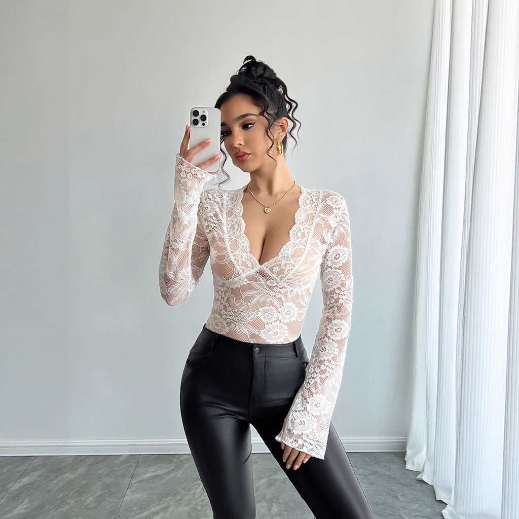 Lace slim fit V-neck long sleeved T-shirt top for women
