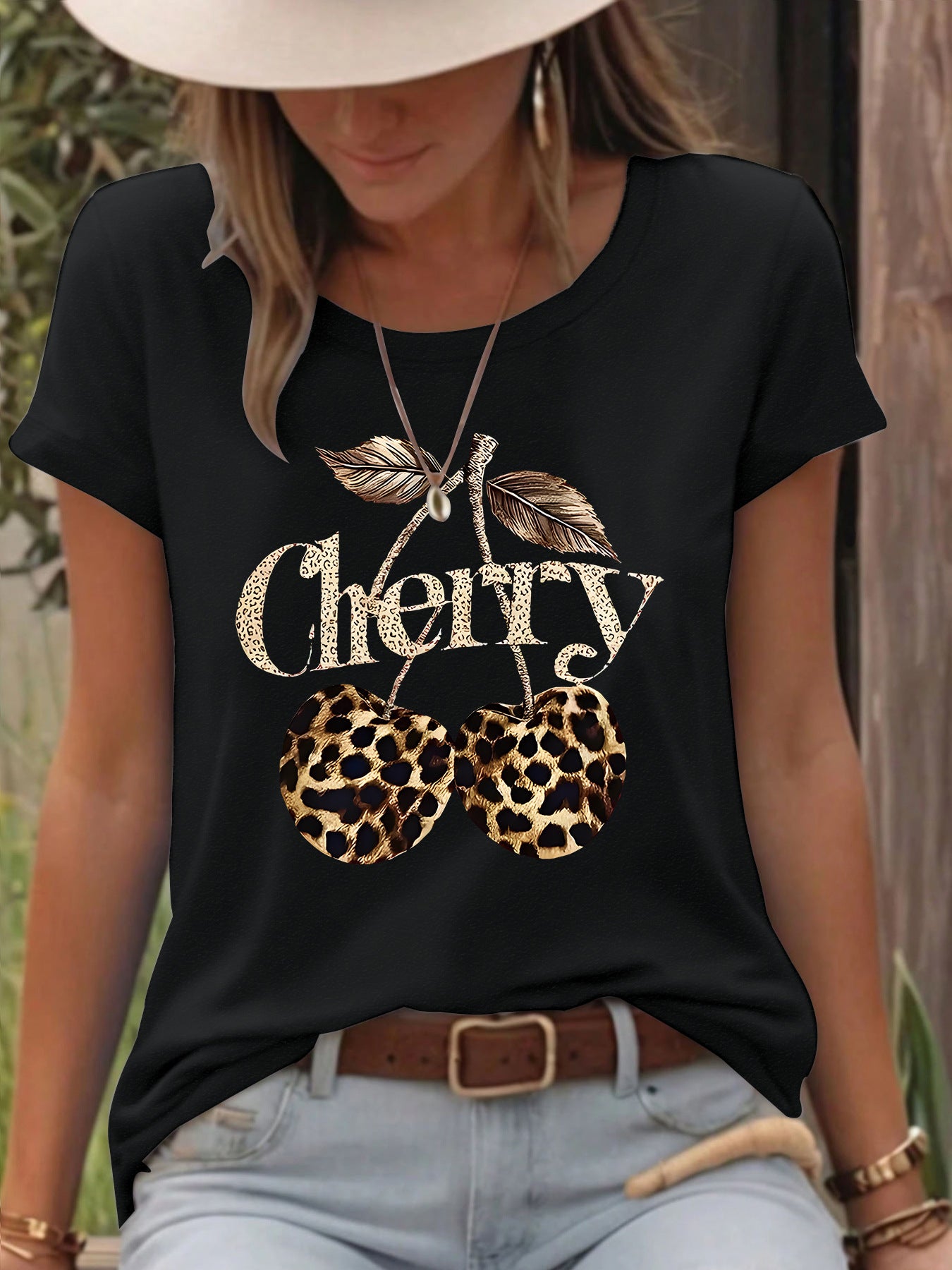 T-shirt short sleeved women's Cherry leopard print cherry round neck