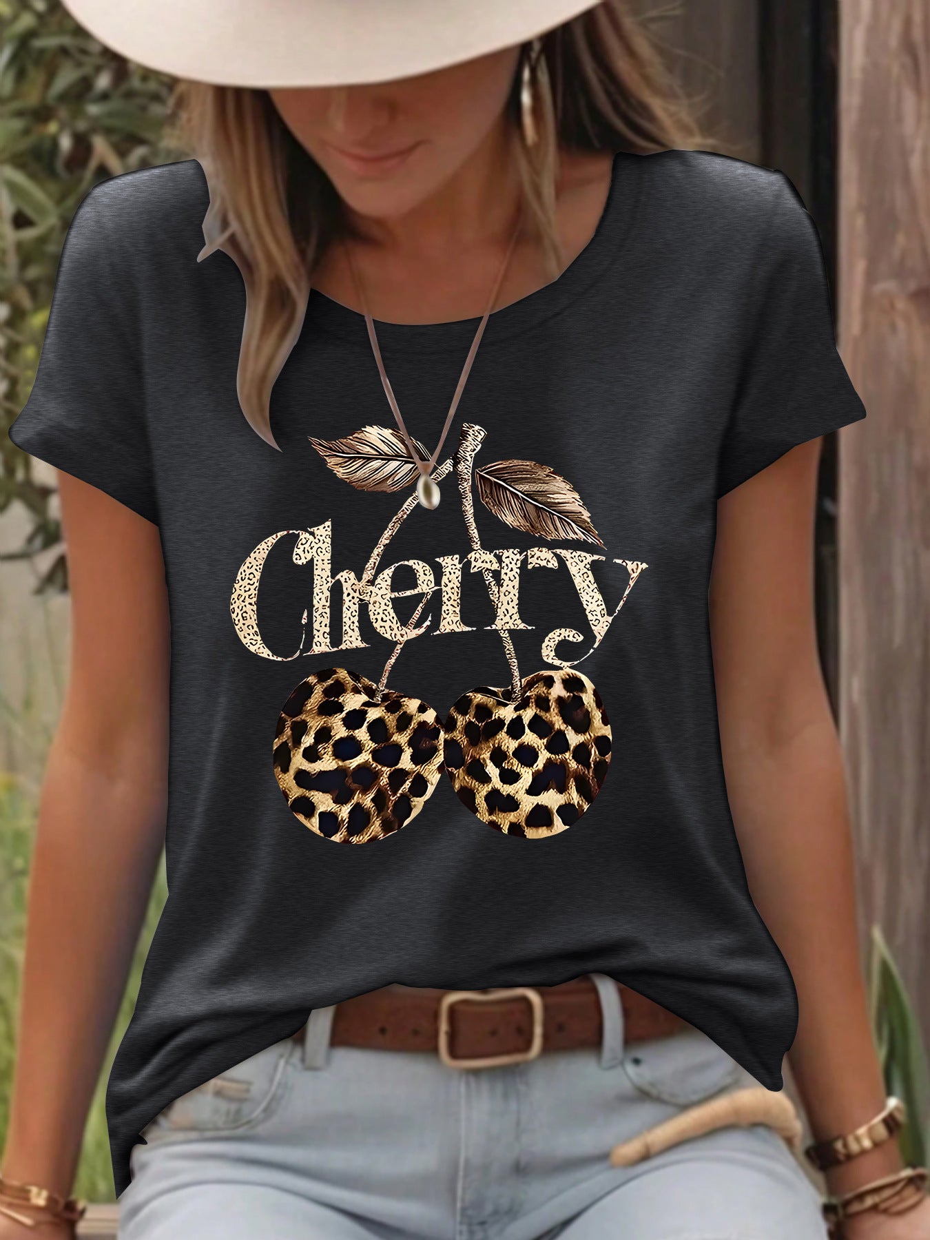 T-shirt short sleeved women's Cherry leopard print cherry round neck