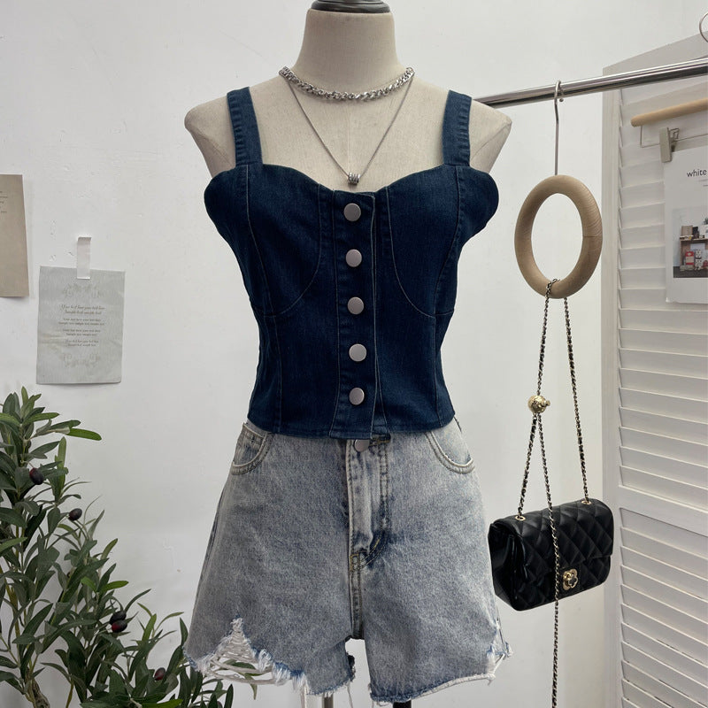 Single breasted short crop top with exposed navel slim fit sleeveless top
