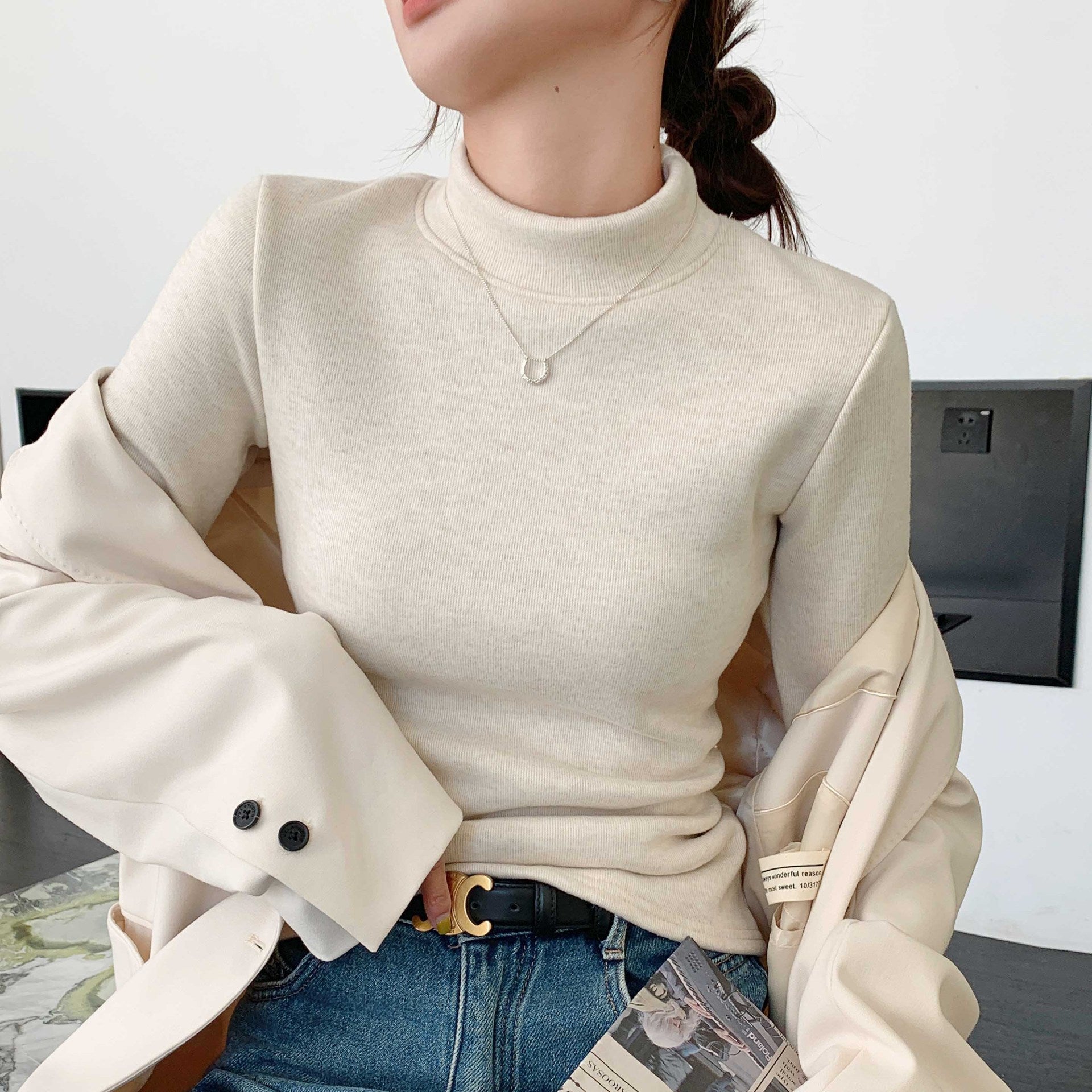 Half high neck slim fit inner layer with thick velvet and warm long sleeved top