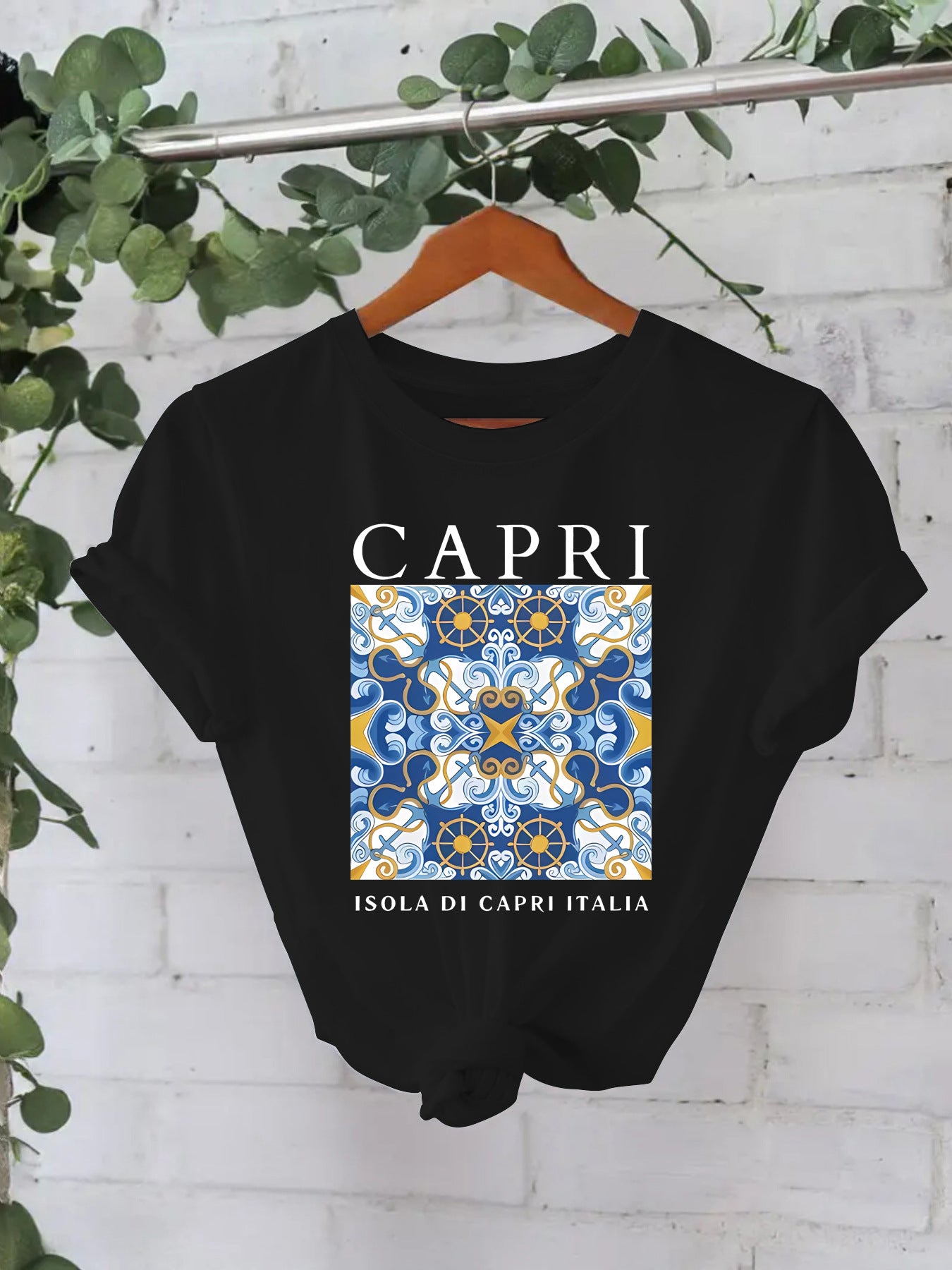 CAPRI Pattern Loose Short Sleeve Round Neck T-shirt